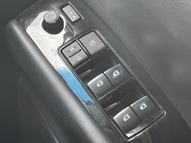 アルファードハイブリッド SR Cパッケージ 純正ナビ フリップダウンモニター 両側パワースライドドア ETC バックカメラ コーナーセンサー前後 4WD パワーバックドア LEDヘッドライト プッシュスタート パワーシート シートヒーター(20枚目)