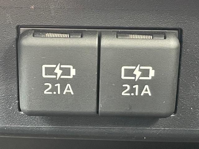 シエンタ ファンベースX 純正ナビ 衝突軽減システム バックカメラ 片側パワースライドドア ドライブレコーダー コーナーセンサー前後 アイドリングストップ 電動格納ミラー 横滑り防止装置 リモコンキー 社外フロアマット(14枚目)