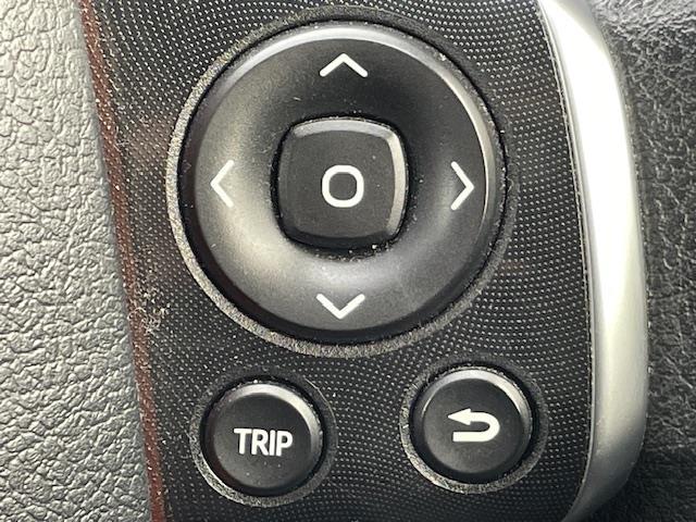 シエンタ ファンベースX 純正ナビ 衝突軽減システム バックカメラ 片側パワースライドドア ドライブレコーダー コーナーセンサー前後 アイドリングストップ 電動格納ミラー 横滑り防止装置 リモコンキー 社外フロアマット(17枚目)