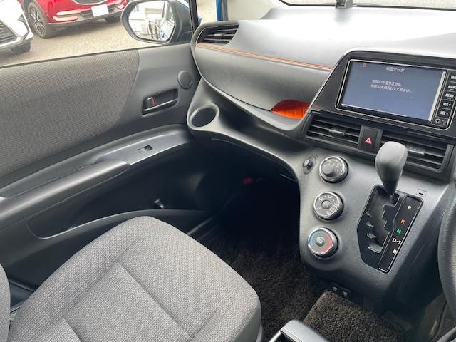 シエンタ ファンベースX 純正ナビ 衝突軽減システム バックカメラ 片側パワースライドドア ドライブレコーダー コーナーセンサー前後 アイドリングストップ 電動格納ミラー 横滑り防止装置 リモコンキー 社外フロアマット(22枚目)