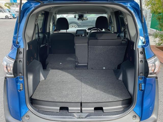 シエンタ ファンベースX 純正ナビ 衝突軽減システム バックカメラ 片側パワースライドドア ドライブレコーダー コーナーセンサー前後 アイドリングストップ 電動格納ミラー 横滑り防止装置 リモコンキー 社外フロアマット(28枚目)