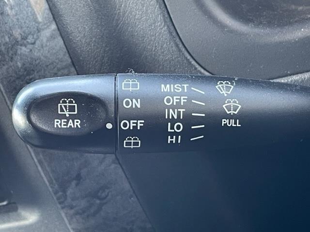 ジムニー ランドベンチャー ナビ ルーフレール ETC シートヒーター ドライブレコーダー 純正アルミホイール スペアキー スペアタイヤ リモコンキー ASSURAレーダー探知機 ハーフレザーシート 4WD パワーウィンドウ(9枚目)