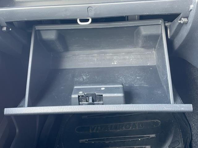 ジムニー ランドベンチャー ナビ ルーフレール ETC シートヒーター ドライブレコーダー 純正アルミホイール スペアキー スペアタイヤ リモコンキー ASSURAレーダー探知機 ハーフレザーシート 4WD パワーウィンドウ(12枚目)