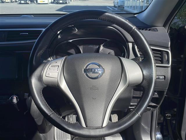 エクストレイル ２０Ｘ　ＨＶエクストリーマＸエマジェンシーブレーキＰ　純正ナビ　衝突軽減システム　バックカメラ　コーナーセンサー前後　ルーフレール　ＬＥＤヘッドライト　スマートキー　シートヒーター　ＥＴＣ　ダウンヒルアシストコントロール　４ＷＤ　スペアキー（6枚目）