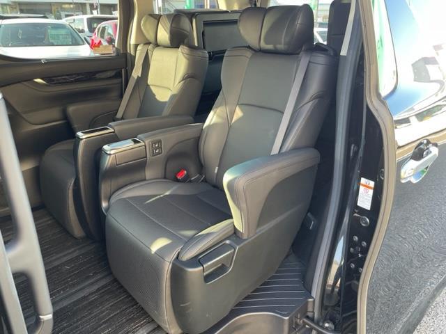 アルファード ２．５Ｓ　Ｃパッケージ　純正ナビ　衝突軽減システム　両側パワースライドドア　バックカメラ　ＥＴＣ２．０　ブラインドスポットモニター　ＬＥＤヘッドライト　クルーズコントロール　全席パワーシート　ドライブレコーダー　エアシート（28枚目）