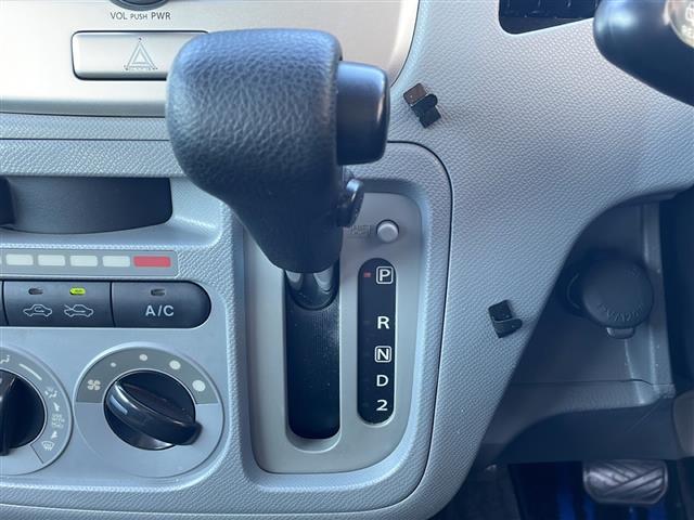 ＡＺワゴン ＸＧ　１３インチＧＲＡＳＳアルミホイール　社外アルミホイール付きスタッドレスタイヤセット４本　ＥＴＣ　オーディオ　ＣＤチェンジャー　純正フロアマット　パワーステアリング　パワーウィンドウ（4枚目）