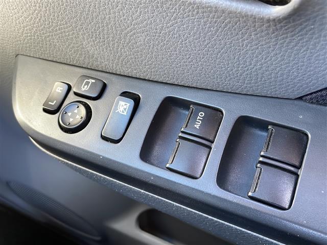 ＡＺワゴン ＸＧ　１３インチＧＲＡＳＳアルミホイール　社外アルミホイール付きスタッドレスタイヤセット４本　ＥＴＣ　オーディオ　ＣＤチェンジャー　純正フロアマット　パワーステアリング　パワーウィンドウ（5枚目）