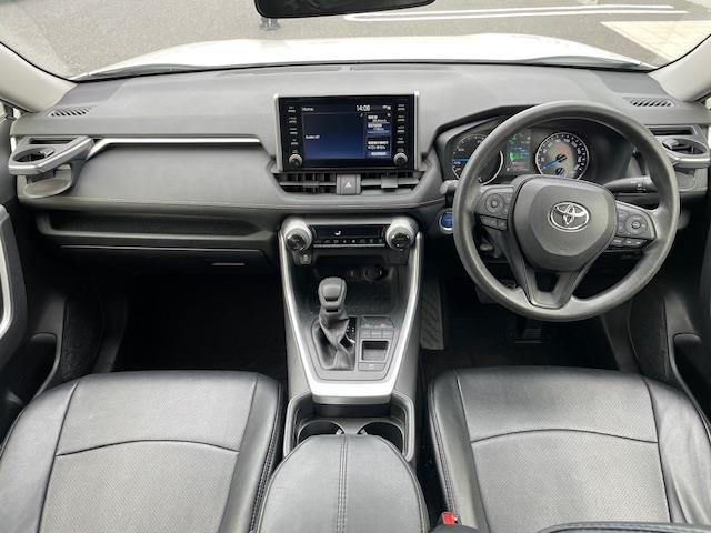 ＲＡＶ４ ハイブリッドＸ　純正ナビ　衝突軽減システム　バックカメラ　コーナーセンサー前後　ブラインドスポットモニター　ＬＥＤヘッドライト　純正アルミホイール　ＥＴＣ　プッシュスタート　オートマチックハイビーム　レーンキープ（2枚目）