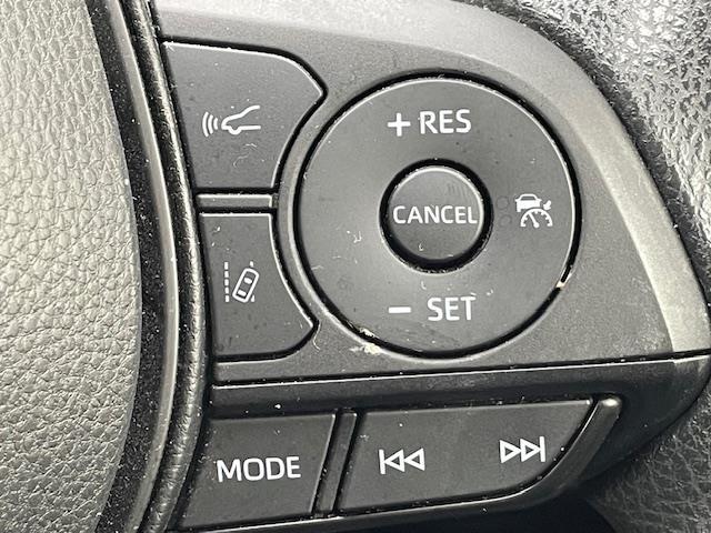 ＲＡＶ４ ハイブリッドＸ　純正ナビ　衝突軽減システム　バックカメラ　コーナーセンサー前後　ブラインドスポットモニター　ＬＥＤヘッドライト　純正アルミホイール　ＥＴＣ　プッシュスタート　オートマチックハイビーム　レーンキープ（11枚目）