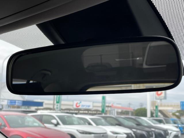 ＲＡＶ４ ハイブリッドＸ　純正ナビ　衝突軽減システム　バックカメラ　コーナーセンサー前後　ブラインドスポットモニター　ＬＥＤヘッドライト　純正アルミホイール　ＥＴＣ　プッシュスタート　オートマチックハイビーム　レーンキープ（19枚目）