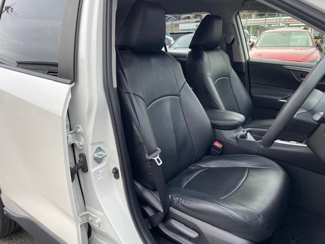 ＲＡＶ４ ハイブリッドＸ　純正ナビ　衝突軽減システム　バックカメラ　コーナーセンサー前後　ブラインドスポットモニター　ＬＥＤヘッドライト　純正アルミホイール　ＥＴＣ　プッシュスタート　オートマチックハイビーム　レーンキープ（23枚目）