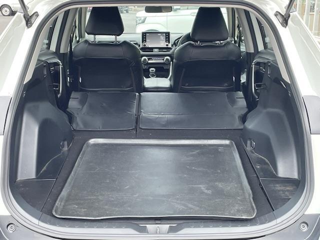 ＲＡＶ４ ハイブリッドＸ　純正ナビ　衝突軽減システム　バックカメラ　コーナーセンサー前後　ブラインドスポットモニター　ＬＥＤヘッドライト　純正アルミホイール　ＥＴＣ　プッシュスタート　オートマチックハイビーム　レーンキープ（29枚目）