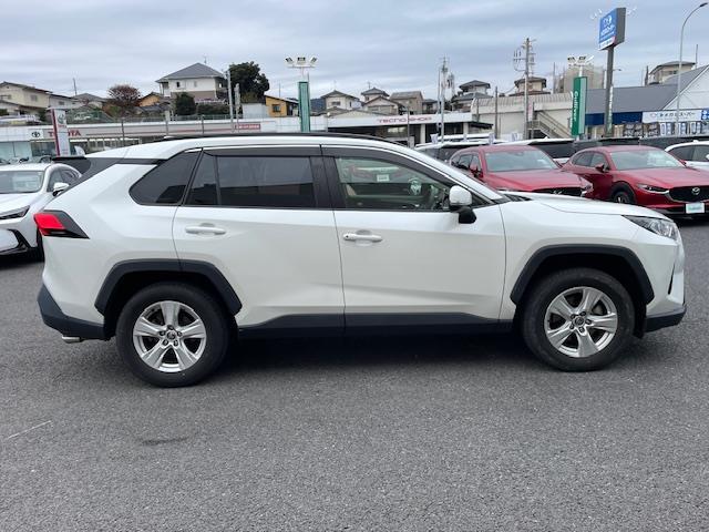 ＲＡＶ４ ハイブリッドＸ　純正ナビ　衝突軽減システム　バックカメラ　コーナーセンサー前後　ブラインドスポットモニター　ＬＥＤヘッドライト　純正アルミホイール　ＥＴＣ　プッシュスタート　オートマチックハイビーム　レーンキープ（32枚目）