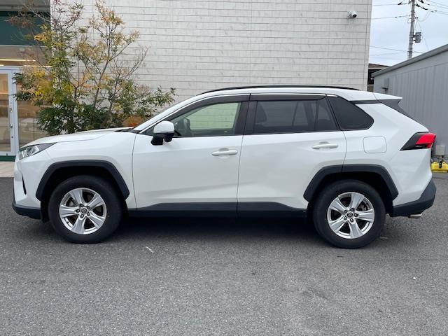 ＲＡＶ４ ハイブリッドＸ　純正ナビ　衝突軽減システム　バックカメラ　コーナーセンサー前後　ブラインドスポットモニター　ＬＥＤヘッドライト　純正アルミホイール　ＥＴＣ　プッシュスタート　オートマチックハイビーム　レーンキープ（33枚目）