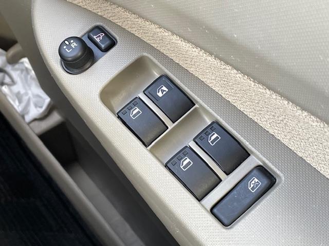 ムーヴ Ｌ　スマートセレクションＳＡ　ナビ　電動格納ミラー　アイドリングストップ　ＳＩＢＩＬＬＡアルミホイール　パワーウィンドウ　パワーウィンドウ　社外フロアマット　横滑り防止装置　エアバックＷ（13枚目）