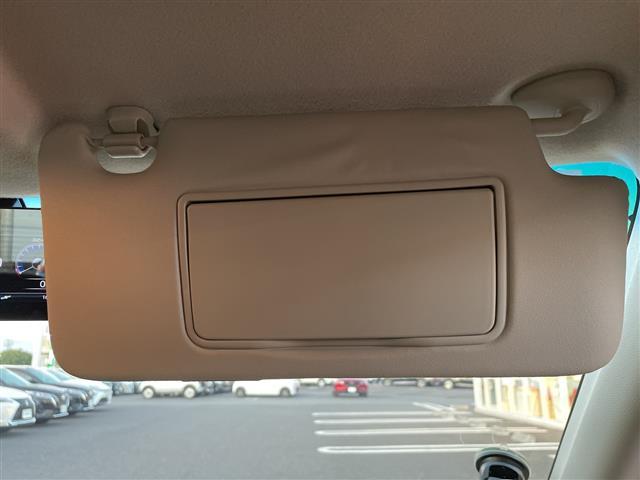 N-ONE プレミアム・Lパッケージ 社外ナビ バックカメラ ドライブレコーダー ETC アイドリングストップ 電動格納ミラー プッシュスタート 純正14インチアルミホイール 純正フロアマット 横滑り防止装置 盗難防止装置 冬タイヤ付き(20枚目)