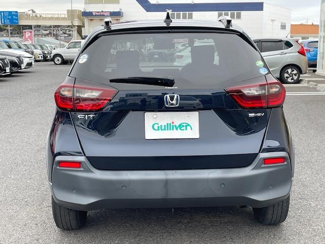 フィット ｅ：ＨＥＶクロスター　純正ナビ　衝突軽減システム　バックカメラ　コーナーセンサー前後　レーダークルーズコントロール　ドライブレコーダー前後　電動格納ミラー　アイドリングストップ　置くだけ充電器　オートライト　ＥＴＣ（32枚目）