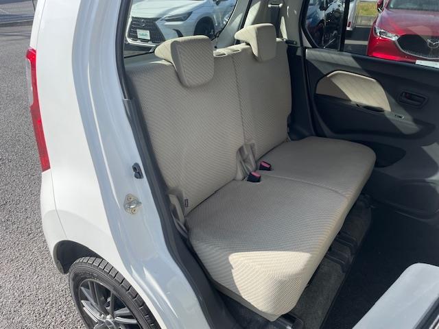 ワゴンＲ ＦＸ　１４インチｗａｒｅｎアルミホイール　純正アルミホイール付サマータイヤ４本　オーディオ　ＣＤチェンジャー　ＥＴＣ　アイドリングストップ　オートエアコン　パワーウィンドウ　純正フロアマット（23枚目）