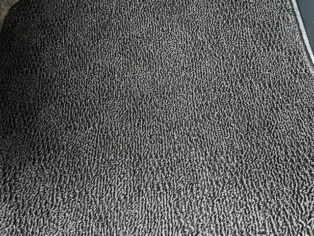 ワゴンＲ ＦＸ　１４インチｗａｒｅｎアルミホイール　純正アルミホイール付サマータイヤ４本　オーディオ　ＣＤチェンジャー　ＥＴＣ　アイドリングストップ　オートエアコン　パワーウィンドウ　純正フロアマット（39枚目）