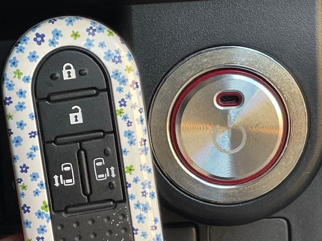 ルーミー カスタムＧ　Ｓ　純正ナビ　衝突軽減システム　フリップダウンモニター　両側パワースライドドア　バックカメラ　コーナーセンサー　ＬＥＤヘッドライト　モデリスタエアロ　シートヒーター　ドライブレコーダー　　ＥＴＣ（9枚目）