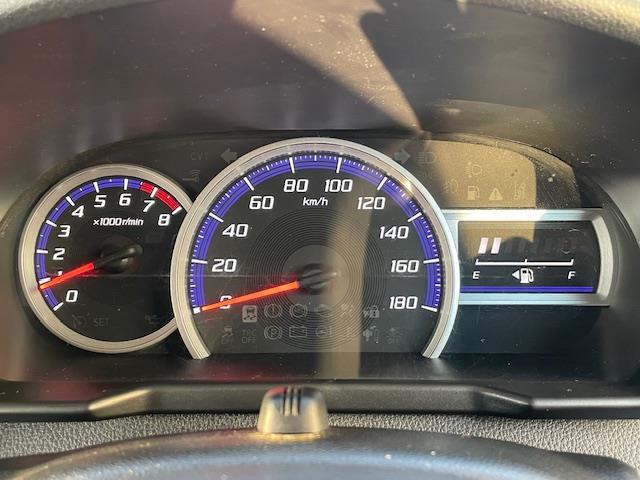 ルーミー カスタムＧ　Ｓ　純正ナビ　衝突軽減システム　フリップダウンモニター　両側パワースライドドア　バックカメラ　コーナーセンサー　ＬＥＤヘッドライト　モデリスタエアロ　シートヒーター　ドライブレコーダー　　ＥＴＣ（10枚目）