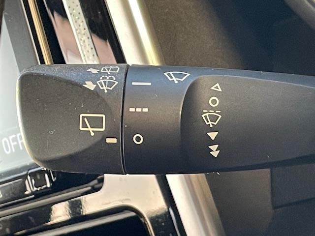 ルーミー カスタムＧ　Ｓ　純正ナビ　衝突軽減システム　フリップダウンモニター　両側パワースライドドア　バックカメラ　コーナーセンサー　ＬＥＤヘッドライト　モデリスタエアロ　シートヒーター　ドライブレコーダー　　ＥＴＣ（13枚目）