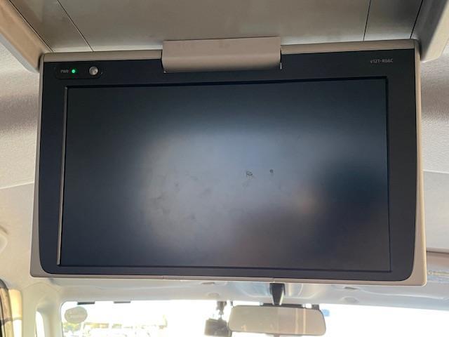 ルーミー カスタムＧ　Ｓ　純正ナビ　衝突軽減システム　フリップダウンモニター　両側パワースライドドア　バックカメラ　コーナーセンサー　ＬＥＤヘッドライト　モデリスタエアロ　シートヒーター　ドライブレコーダー　　ＥＴＣ（21枚目）