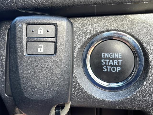 ハイエースバン スーパーGL ダーク プライムII 純正ナビ 衝突軽減システム バックカメラ ディーゼル ターボ ETC2.0 LEDヘッドライト プッシュスタート ハーフレザーシート 前後ドライブレコーダー ワンオーナー TRDフロントバンパーLED(7枚目)