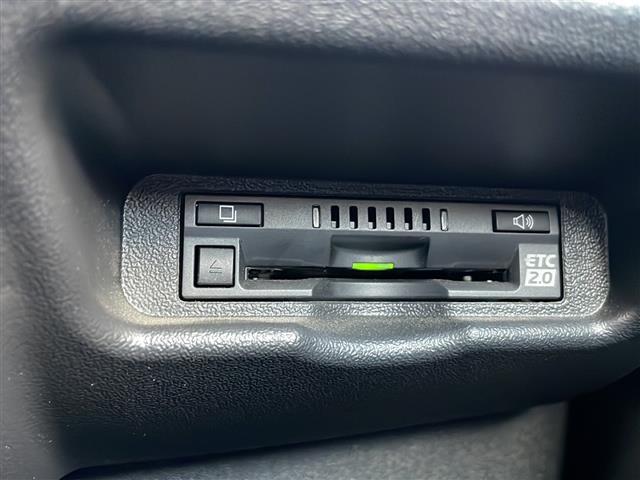 ハイエースバン スーパーGL ダーク プライムII 純正ナビ 衝突軽減システム バックカメラ ディーゼル ターボ ETC2.0 LEDヘッドライト プッシュスタート ハーフレザーシート 前後ドライブレコーダー ワンオーナー TRDフロントバンパーLED(16枚目)