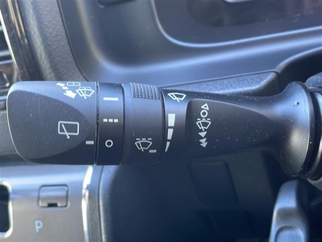 ハイエースバン スーパーGL ダーク プライムII 純正ナビ 衝突軽減システム バックカメラ ディーゼル ターボ ETC2.0 LEDヘッドライト プッシュスタート ハーフレザーシート 前後ドライブレコーダー ワンオーナー TRDフロントバンパーLED(19枚目)