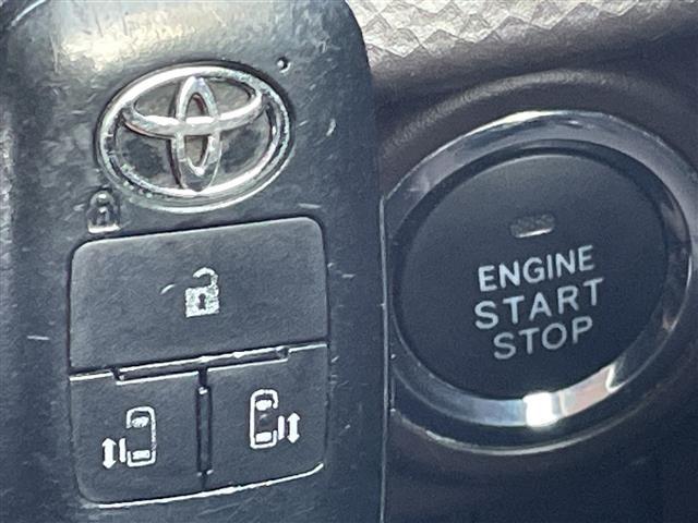 ルーミー Ｇ－Ｔ　９インチカロッツェリアナビ　両側パワースライドドア　衝突軽減システム　コーナーセンサー前後　バックカメラ　ＬＥＤヘッドライト　プッシュスタート　前後ドライブレコーダー　ＥＴＣ　１５インチ社外ＡＷ（9枚目）