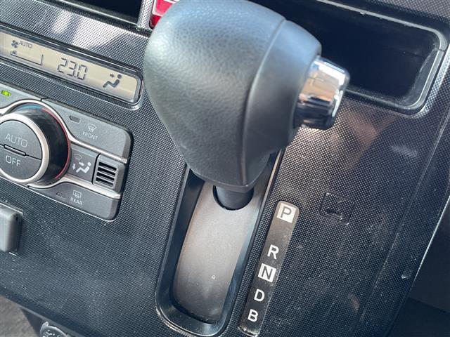 ルーミー Ｇ－Ｔ　９インチカロッツェリアナビ　両側パワースライドドア　衝突軽減システム　コーナーセンサー前後　バックカメラ　ＬＥＤヘッドライト　プッシュスタート　前後ドライブレコーダー　ＥＴＣ　１５インチ社外ＡＷ（12枚目）