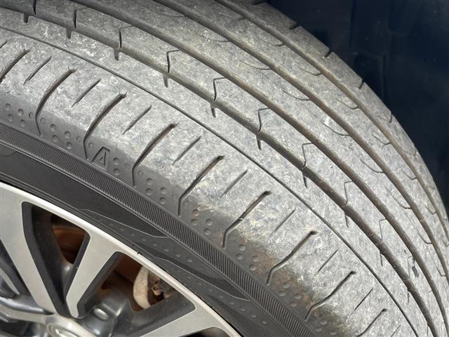 セレナ ハイウェイスター　Ｖセレ＋セーフティＩＩ　ＳＨＶ　純正ナビ　両側パワースライドドア　アラウンドビューモニター　衝突軽減システム　フリップダウンモニター　コーナーセンサー前後　クルーズコントロール　ドライブレコーダー　純正アルミホイール　ＥＴＣ（3枚目）