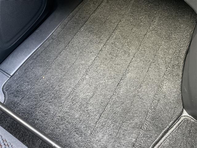 セレナ ハイウェイスター　Ｖセレ＋セーフティＩＩ　ＳＨＶ　純正ナビ　両側パワースライドドア　アラウンドビューモニター　衝突軽減システム　フリップダウンモニター　コーナーセンサー前後　クルーズコントロール　ドライブレコーダー　純正アルミホイール　ＥＴＣ（19枚目）