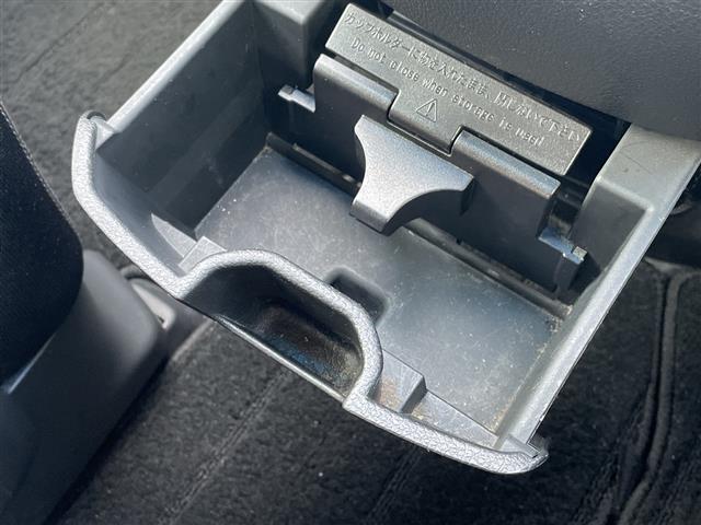 セレナ ハイウェイスター　Ｖセレ＋セーフティＩＩ　ＳＨＶ　純正ナビ　両側パワースライドドア　アラウンドビューモニター　衝突軽減システム　フリップダウンモニター　コーナーセンサー前後　クルーズコントロール　ドライブレコーダー　純正アルミホイール　ＥＴＣ（21枚目）