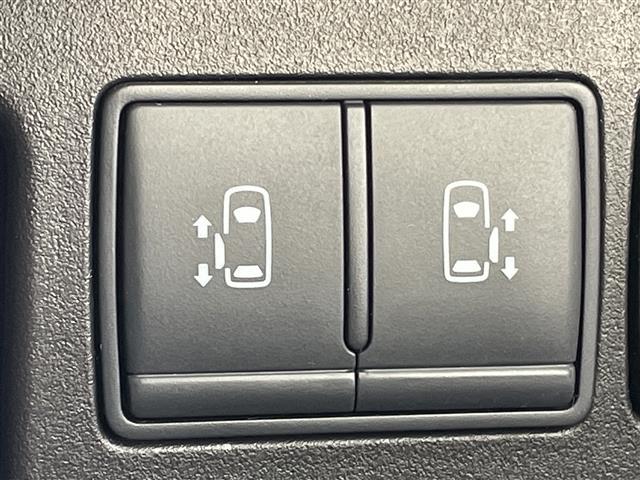 セレナ ハイウェイスター　Ｖセレ＋セーフティＩＩ　ＳＨＶ　純正ナビ　両側パワースライドドア　アラウンドビューモニター　衝突軽減システム　フリップダウンモニター　コーナーセンサー前後　クルーズコントロール　ドライブレコーダー　純正アルミホイール　ＥＴＣ（28枚目）