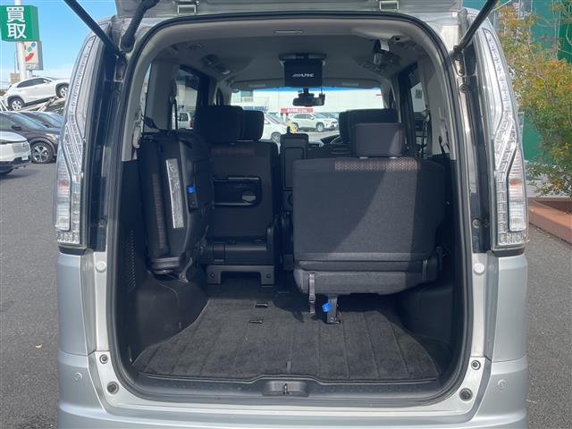 セレナ ハイウェイスター　Ｖセレ＋セーフティＩＩ　ＳＨＶ　純正ナビ　両側パワースライドドア　アラウンドビューモニター　衝突軽減システム　フリップダウンモニター　コーナーセンサー前後　クルーズコントロール　ドライブレコーダー　純正アルミホイール　ＥＴＣ（37枚目）