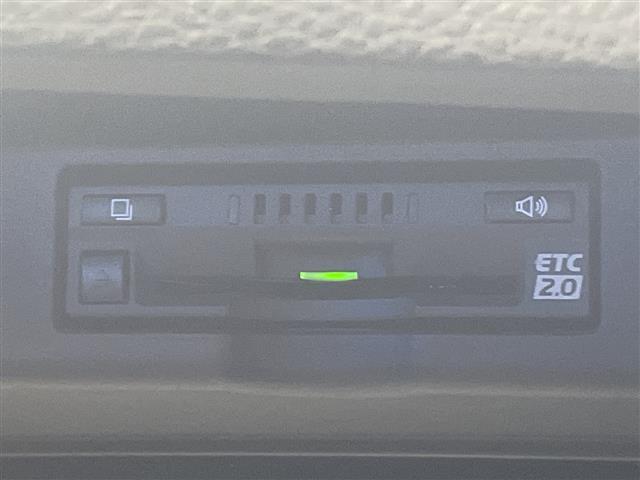 ハリアー プログレス　純正ナビ　衝突軽減システム　ＪＢＬサウンド　全方位カメラ　コーナーセンサー前後　ＥＴＣ２．０　パワーバックドア　ＬＥＤヘッドライト　パワーシート　ハーフレザーシート　純正ドライブレコーダー　純正ＡＷ（8枚目）