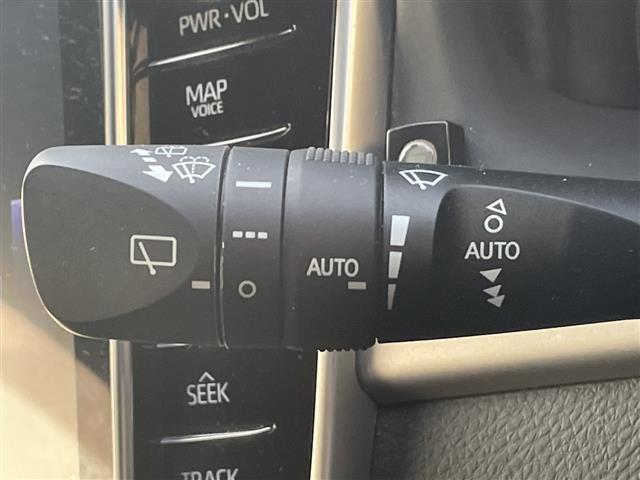 ハリアー プログレス　純正ナビ　衝突軽減システム　ＪＢＬサウンド　全方位カメラ　コーナーセンサー前後　ＥＴＣ２．０　パワーバックドア　ＬＥＤヘッドライト　パワーシート　ハーフレザーシート　純正ドライブレコーダー　純正ＡＷ（18枚目）