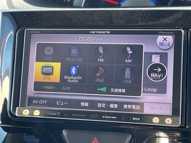 タント カスタムＲＳ　ＳＡ　社外ナビ　両側パワースライドドア　フリップダウンモニター　アイドリングストップ　プッシュスタート　ＬＥＤヘッドライト　オートライト　純正アルミホイール　電動格納ミラー　ＥＴＣ　横滑り防止装置（4枚目）