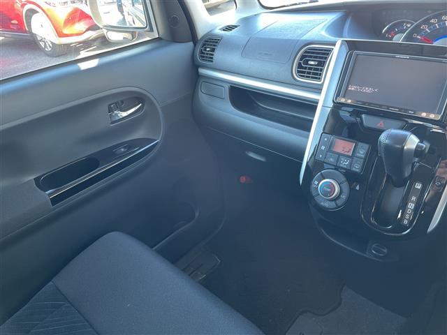 タント カスタムＲＳ　ＳＡ　社外ナビ　両側パワースライドドア　フリップダウンモニター　アイドリングストップ　プッシュスタート　ＬＥＤヘッドライト　オートライト　純正アルミホイール　電動格納ミラー　ＥＴＣ　横滑り防止装置（23枚目）