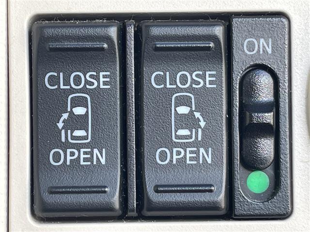 ムーヴキャンバス Ｘリミテッド　ＳＡＩＩＩ　純正ナビ　衝突軽減システム　両側パワースライドドア　アイドリングストップ　プッシュスタート　ＥＴＣ　オートライト　電動格納ミラー　横滑り防止装置　盗難防止装置　パワーウインドウ　パワーステアリング（6枚目）