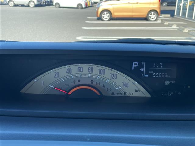 ムーヴキャンバス Ｘリミテッド　ＳＡＩＩＩ　純正ナビ　衝突軽減システム　両側パワースライドドア　アイドリングストップ　プッシュスタート　ＥＴＣ　オートライト　電動格納ミラー　横滑り防止装置　盗難防止装置　パワーウインドウ　パワーステアリング（8枚目）