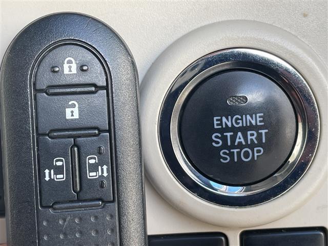 ムーヴキャンバス Ｘリミテッド　ＳＡＩＩＩ　純正ナビ　衝突軽減システム　両側パワースライドドア　アイドリングストップ　プッシュスタート　ＥＴＣ　オートライト　電動格納ミラー　横滑り防止装置　盗難防止装置　パワーウインドウ　パワーステアリング（10枚目）