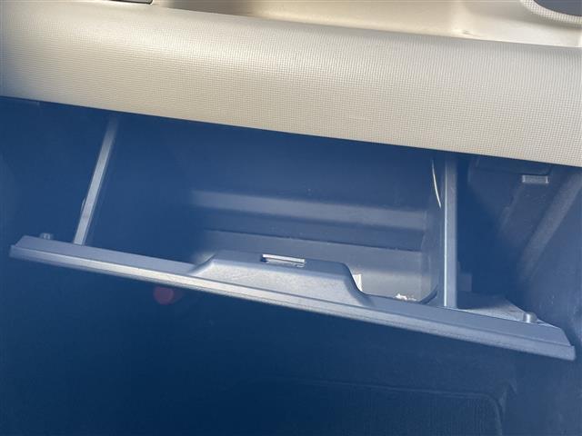 ムーヴキャンバス Ｘリミテッド　ＳＡＩＩＩ　純正ナビ　衝突軽減システム　両側パワースライドドア　アイドリングストップ　プッシュスタート　ＥＴＣ　オートライト　電動格納ミラー　横滑り防止装置　盗難防止装置　パワーウインドウ　パワーステアリング（19枚目）