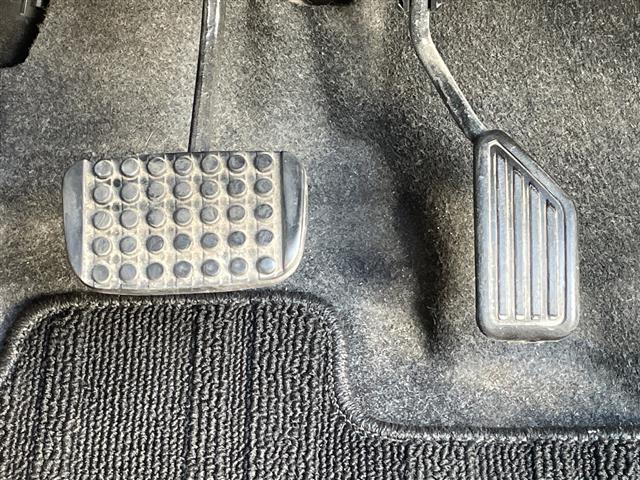 ムーヴキャンバス Ｘリミテッド　ＳＡＩＩＩ　純正ナビ　衝突軽減システム　両側パワースライドドア　アイドリングストップ　プッシュスタート　ＥＴＣ　オートライト　電動格納ミラー　横滑り防止装置　盗難防止装置　パワーウインドウ　パワーステアリング（20枚目）