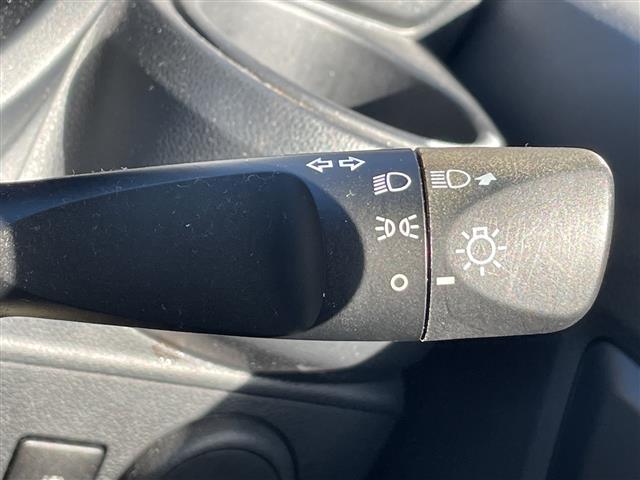 ミライース L SAIII 純正ナビ 衝突軽減システム バックカメラ コーナーセンサー前後 アイドリングストップ パーキングアシスト オートマチックハイビーム 横滑り防止装置 盗難防止装置 パワーステアリング パワーウインドウ(12枚目)