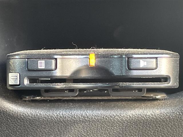 ムーヴ カスタム　Ｘ　ＳＡＩＩ　ナビ　衝突軽減システム　バックカメラ　コーナーセンサー　ＬＥＤヘッドライト　プッシュスタート　１４インチｅｕｒｏｂｅｉｎアルミホイール　アイドリングストップ　電動格納ミラー　オートライト（5枚目）