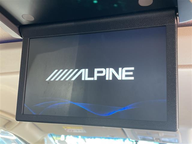 デリカＤ：５ ローデスト　ロイヤルツーリング　ナビ　後席モニター　バックカメラ　両側パワースライドドア　ディーゼル　パワーバックドア　ＬＥＤヘッドライト　クルーズコントロール　パワーシート　ドライブレコーダー前後　シートヒーター　パドルシフト（13枚目）