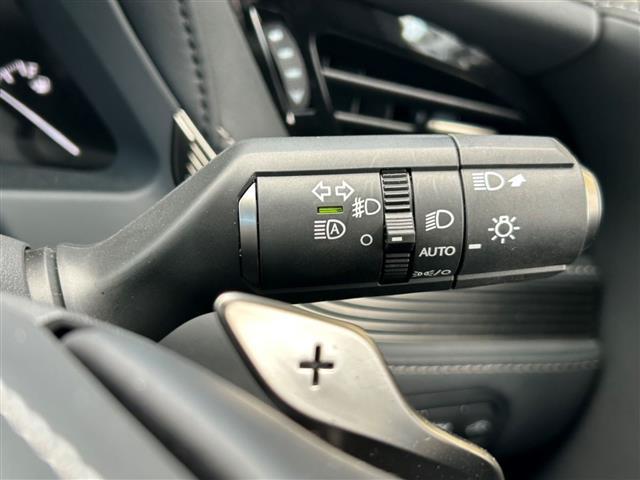 LS LS500h バージョンL 純正ナビ 本革シート 衝突軽減 禁煙車 バック+サイドカメラ 前後クリアランスソナー ETC2.0 4WD LEDヘッドライト レーダークルーズ パワーシート パドルシフト(11枚目)